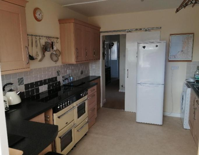 Curlews Cottage - House With 3 Bedrooms And Garden - Walking Distance To The Beach Perranporth Exterior foto